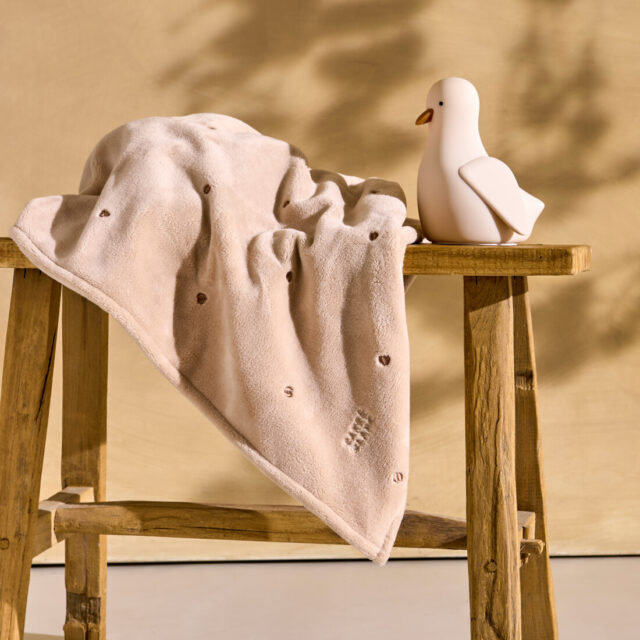 plaid-polaire-zephire-pralin-coeur1